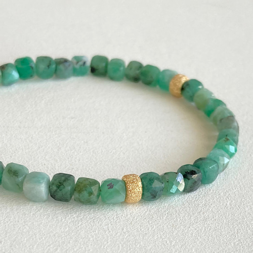 エメラルドミニタンブル×グリーンベリル14kgfマグネットブレスレット
