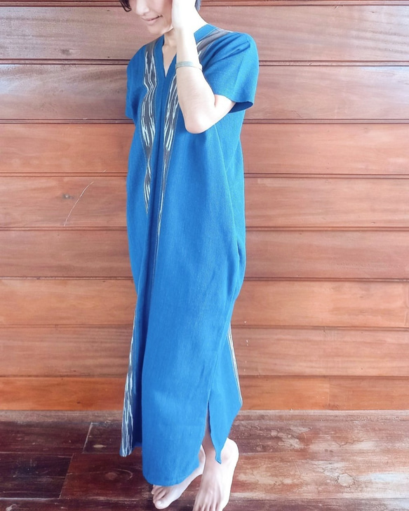 手工編織植物染棉連身裙 / 藍靛 / 泰國克倫部落 / 卡蘇裡染 Ikat / 公平貿易 第5張的照片