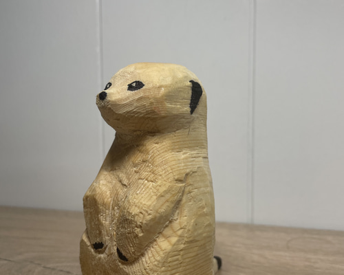ミーアキャットさんがこちらを見ているイヤリング　ハンドメイド ミーアキャットさんがこちらを見ているイヤリング ハンドメイド