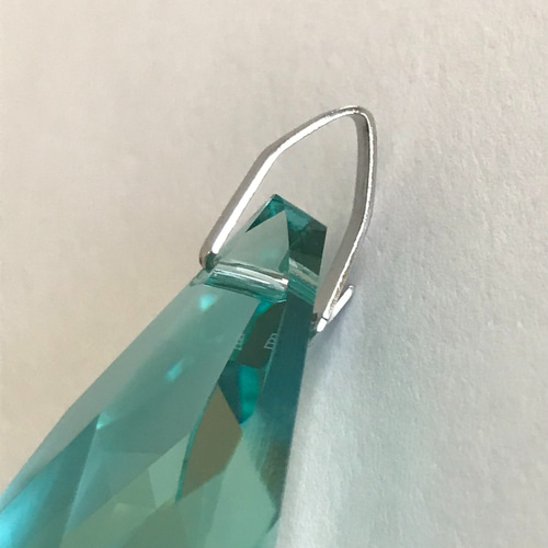 サンキャッチャー スワロフスキー アンティークグリーンB.AB 50mm 50mm＊大きな雫＊アンティークグリーン＊サンキャッチャーのトップ