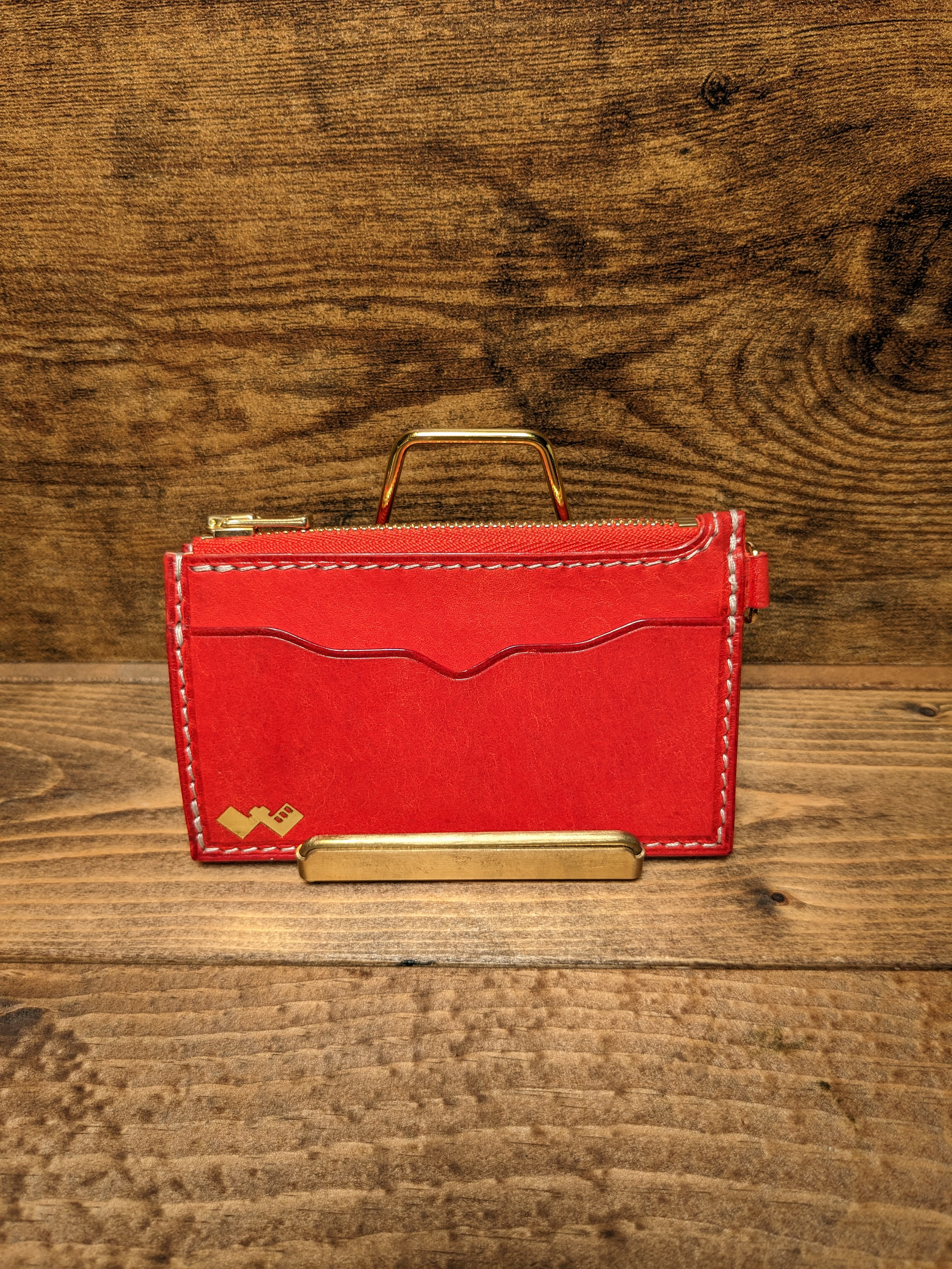 フラグメントケース　"portare(ポルターレ)"　レッド