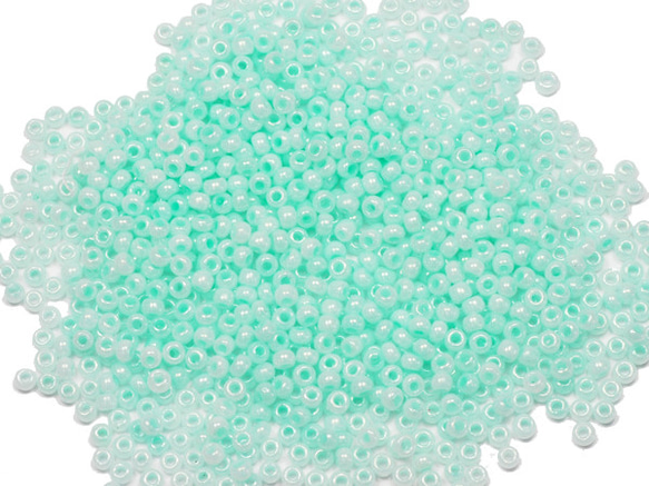 丸小ビーズ ミルキーペパーミント 2枚目の画像