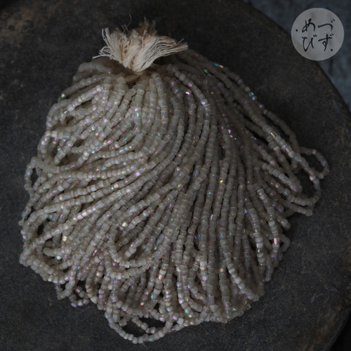 ビーズ織りのミニミニポシェットネックレス ネックレス