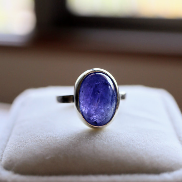 タンザナイト 天然石 シルバーリング 　12号　フォーマル シンプルな指輪　星空　青い天然石 9枚目の画像