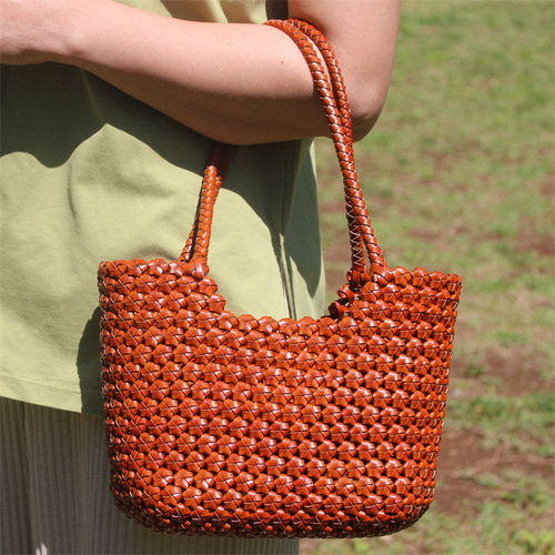 牛革 革編み込み 山葡萄風 六角花結び編み かごバッグ 籠 BAG バッグ Amazon.co.jp: 牛革 革編み込み 山葡萄風 六角花結び編み かご