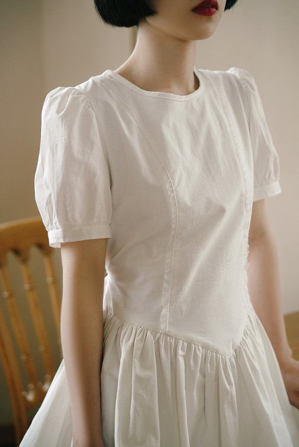 白色 法式復古百褶蛋糕洋裝 短袖夏季收腰連身裙短裙蓬蓬裙子 第13張的照片