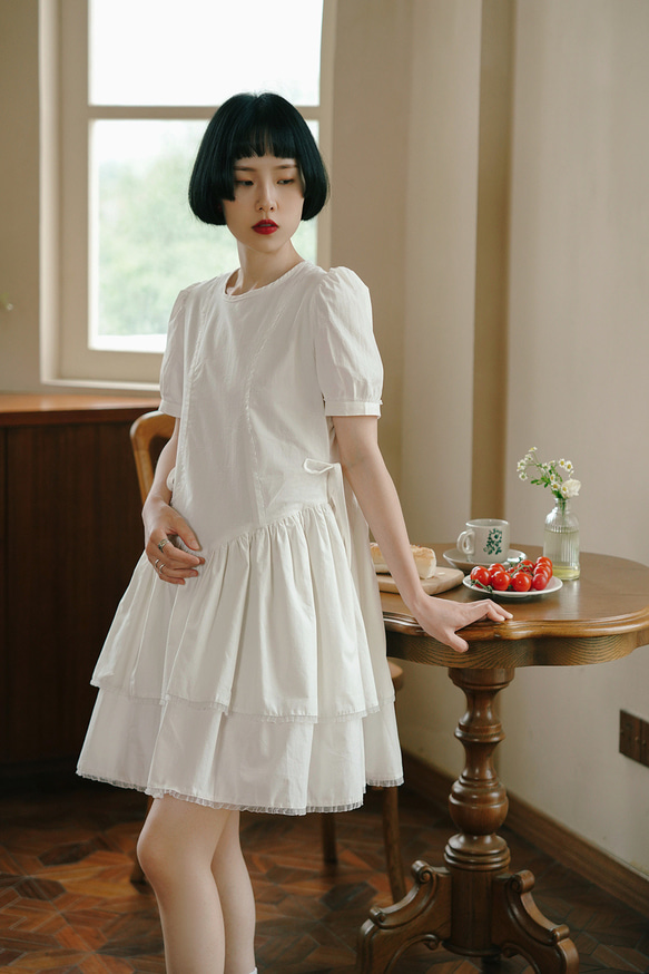 白色 法式復古百褶蛋糕洋裝 短袖夏季收腰連身裙短裙蓬蓬裙子 第20張的照片