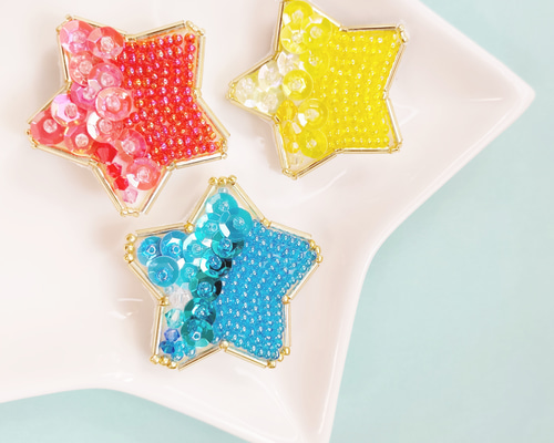 ⭐︎mamacocoさま⭐︎専用になります　フォクシー　ブローチ　キラキラビジュー ⭐︎mamacocoさま⭐︎専用になります フォクシー ブローチ キラキラ