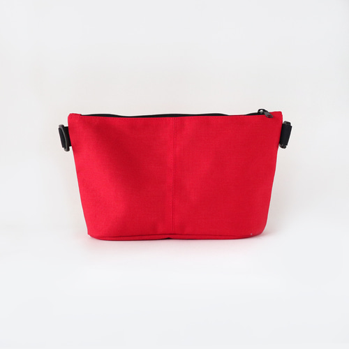 旅行や街歩きに！ 軽量&撥水 ショルダーバッグ / レッド ショルダー