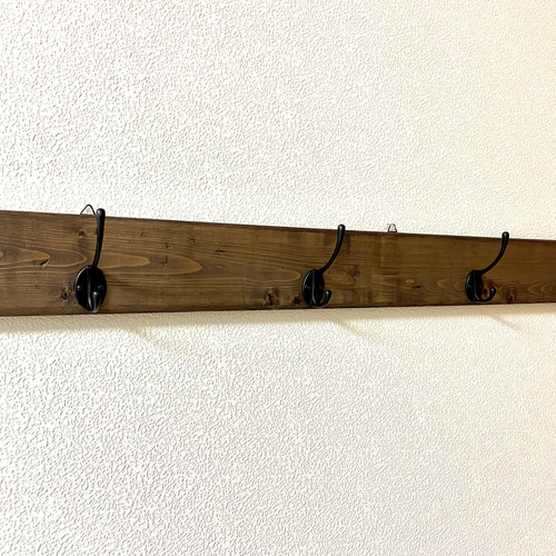 4連 ウォールハンガー シェルフ 壁掛けフック 壁面収納 帽子掛け 木製