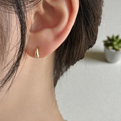 ピアス レディース 18K アレルギー対応 小さめ シルバー ゴールド 雫 しずく ティア ドロップ 仕事 プレゼント 3枚目の画像