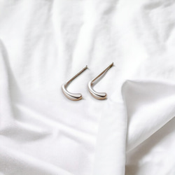 ピアス レディース 18K アレルギー対応 小さめ シルバー ゴールド 雫 しずく ティア ドロップ 仕事 プレゼント 5枚目の画像