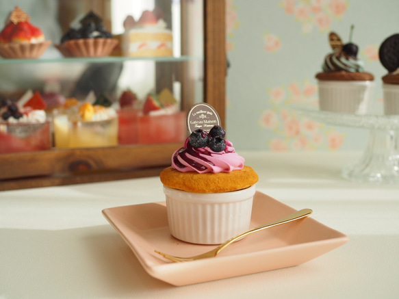 ブルーベリーのカップケーキ小物入れ 2枚目の画像