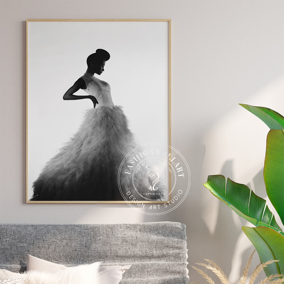 エレガント モデル イブニングドレス モノトーン  / インテリアポスター 海外アート / 4951 1枚目の画像