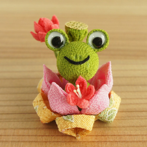 ※※※出品予定※※※　ちりめんはすの実　お飾り　蓮の実 つまみ細工 ちりめん カエル かえる 蓮の花 蓮の実 ハス 睡蓮 その他