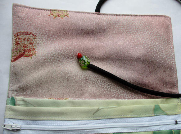 ７１３２　花柄の着物で作った和風財布・ポーチ　＃送料無料 8枚目の画像