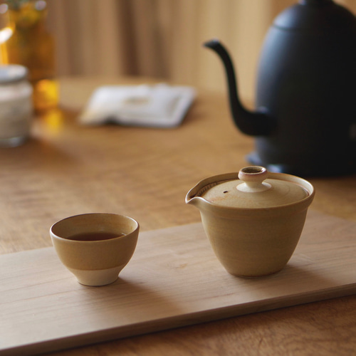 新茶器 小茶碗 KISETO【信楽焼の小さな湯呑み】シンプルなデザイン 黄