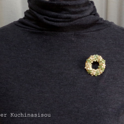 マニキュアフラワーの紫陽花のブローチ〈アナベル〉 4枚目の画像