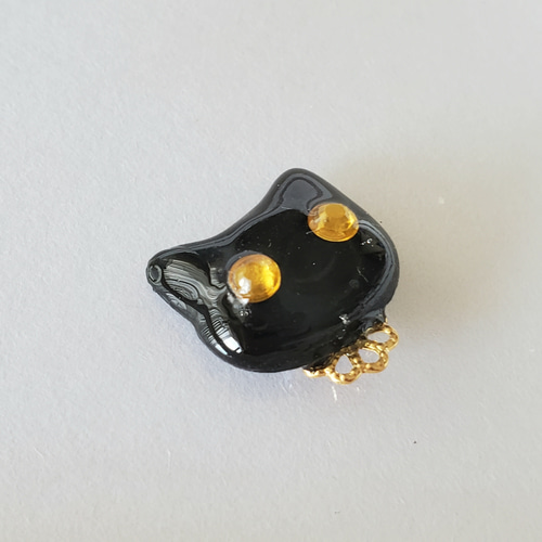にゃんこピアス☆チェコガラス☆黒猫☆レジン☆猫ジュエリー 猫