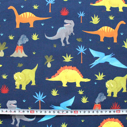 カットクロス Robert Kaufman Prehistoric Adventure Dinosaurs Navy 3枚目の画像