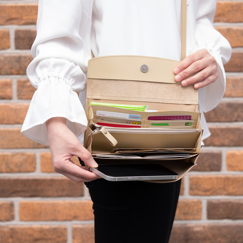 本革でも軽い+大容量 お財布スマホショルダー イニシャル刻印可 レザー