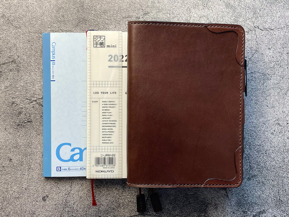 【手縫】チョコ本革B6手帳カバー（角飾り）2本しおり付（バタフライストッパー） 11枚目の画像