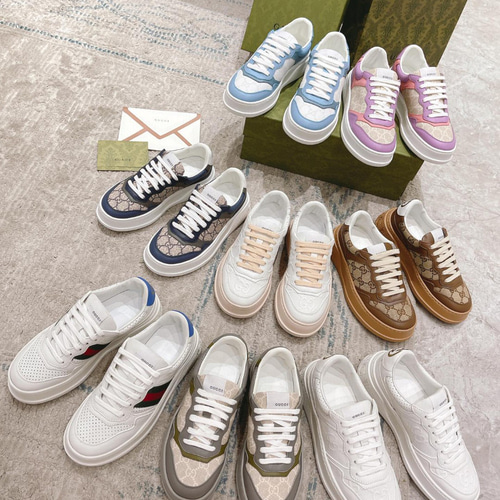 Gucciのカップルの白い厚底(5cm)スニーカー スニーカー Miki
