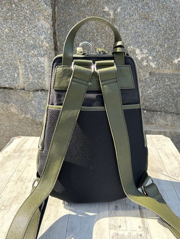 <50％OFFSALE>【カードケース付き カラフルビーンズリュックR 】レザーリュック（本革）GREEN 10枚目の画像