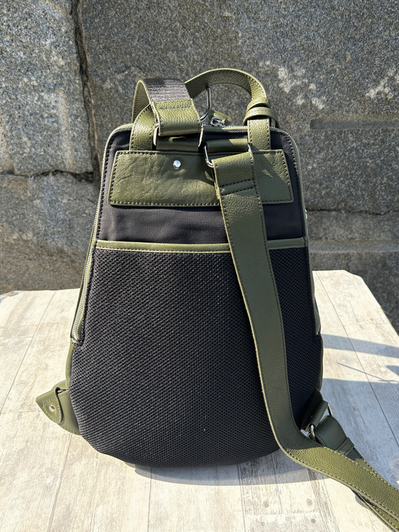 <50％OFFSALE>【カードケース付き カラフルビーンズリュックR 】レザーリュック（本革）GREEN 8枚目の画像