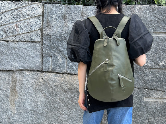 <50％OFFSALE>【カードケース付き カラフルビーンズリュックR 】レザーリュック（本革）GREEN 1枚目の画像