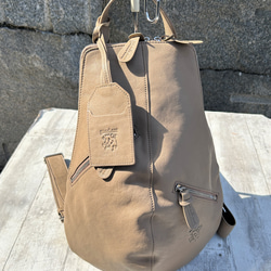 <50%OFFSALE> 【カードケース付き カラフルビーンズリュックR 】レザーリュック（本革）BEIGE 7枚目の画像