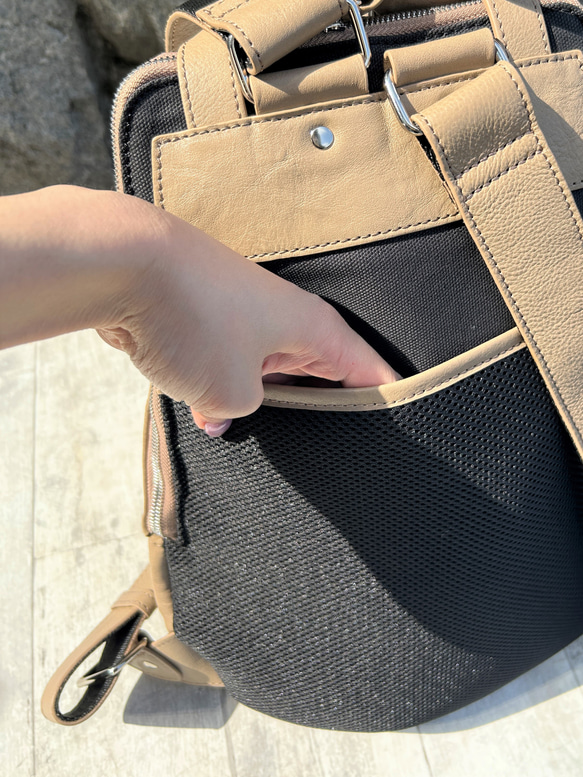 <50%OFFSALE> 【カードケース付き カラフルビーンズリュックR 】レザーリュック（本革）BEIGE 14枚目の画像