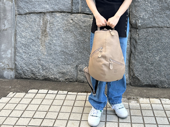 <50%OFFSALE> 【カードケース付き カラフルビーンズリュックR 】レザーリュック（本革）BEIGE 4枚目の画像