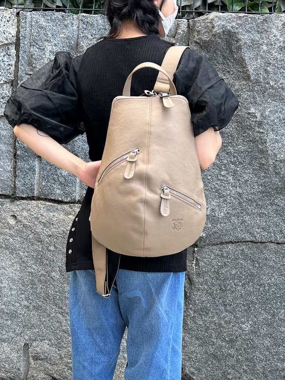 <50%OFFSALE> 【カードケース付き カラフルビーンズリュックR 】レザーリュック（本革）BEIGE 18枚目の画像