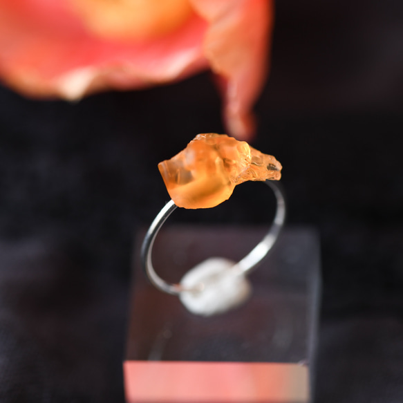 【007 Poppy Collection】 ファイアオパール 鉱物原石 リング 指輪 天然石 アクセサリー 3枚目の画像