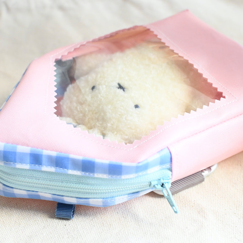 夢のマイホーム （ピンクのぬいぐるみ用お家型ポーチ） ポーチ