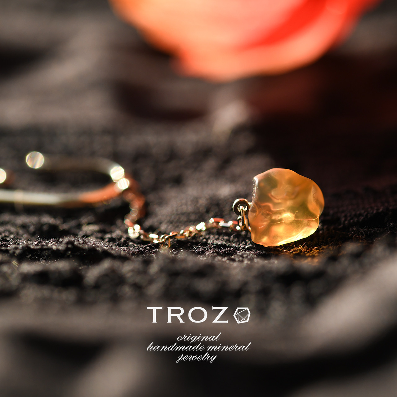 【023 Poppy Collection】 ファイアオパール 鉱物原石 SV925 イヤーカフ 天然石 アクセサリー