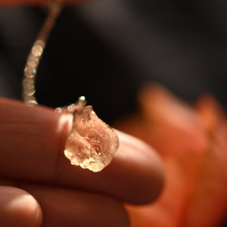 [025 罌粟系列] 俄勒岡日光石礦物寶石 SV925 鏈條耳骨夾天然石 第4張的照片