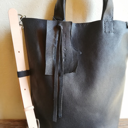 shoulder tote 　黒色　ピッグスキンレザー 3枚目の画像