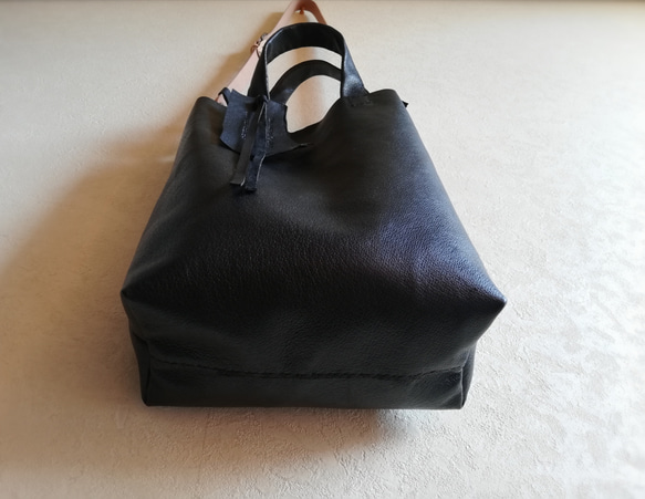 shoulder tote 　黒色　ピッグスキンレザー 15枚目の画像