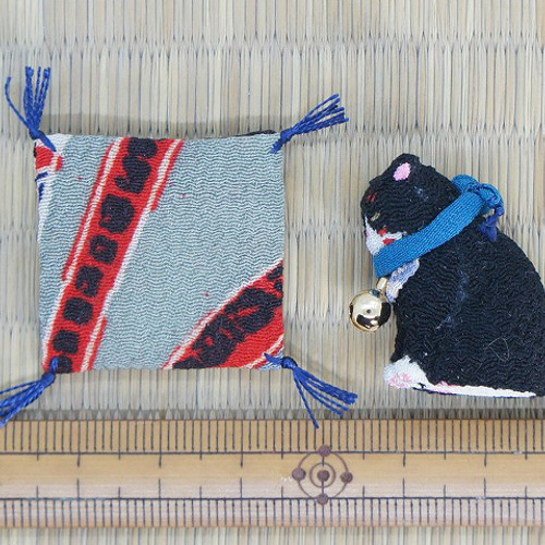 縮緬人形 豆猫九 黒白 その他人形 すみや 通販 15964035｜Creema(クリーマ)