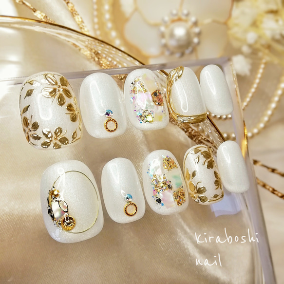 ゴールドミラーフラワーネイル♡【注文時サイズ必須です♡【vol.72右親