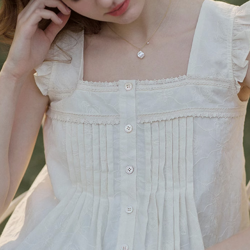ジャガード生地 ノースリーブ ピンタック入りブラウス フリル タンク