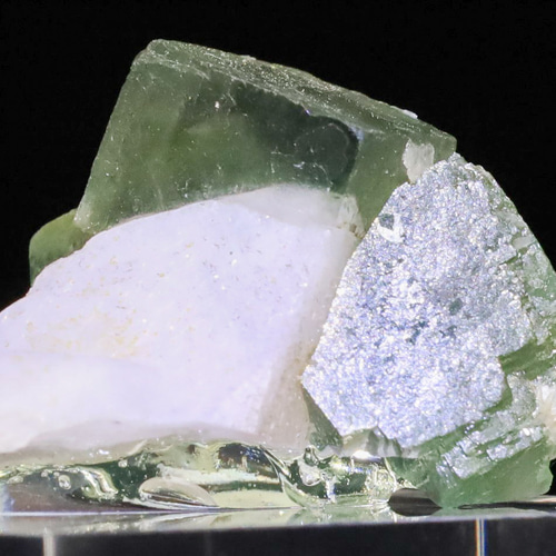 レア★天然フラワー状水晶クラスター　フローライト共生　美品　鉱物標本 レア☆天然フラワー状水晶クラスター フローライト共生 美品 鉱物標本