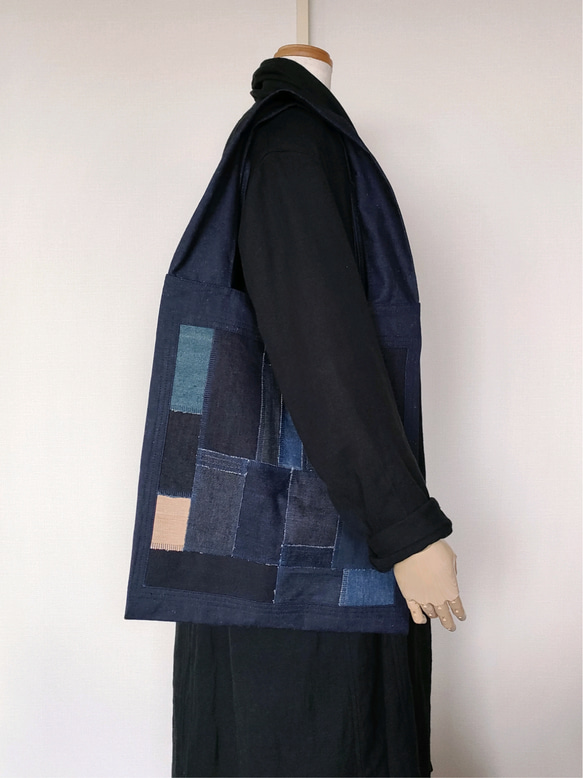 Sale | 岡山デニムの大きめマルシェバッグ すこしパッチワーク 2枚目の画像