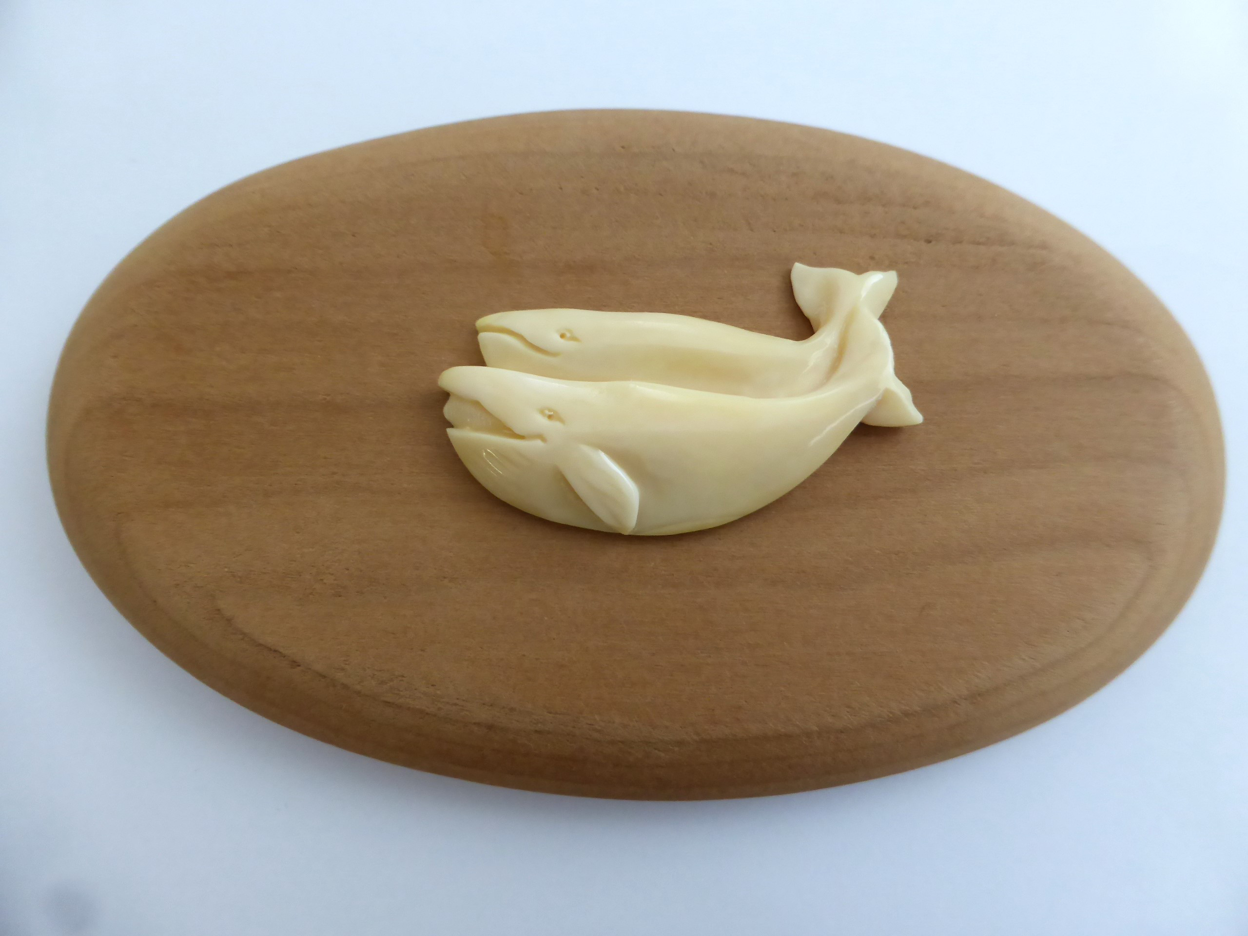 未鑑定品】マッコウクジラの歯2つ 装飾品 未鑑定品】マッコウクジラの