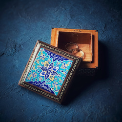 ペルシャの象嵌細工（寄木細工） 小箱　正方形 M （7cm）【ハータムカーリー120】 1枚目の画像