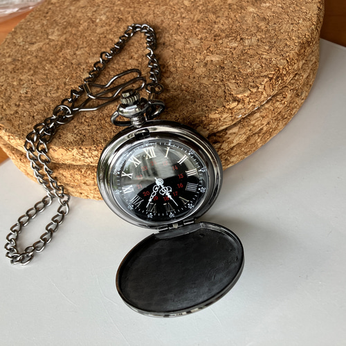 メタルブラック・フェイス 懐中時計 クリップチェーンつき フック