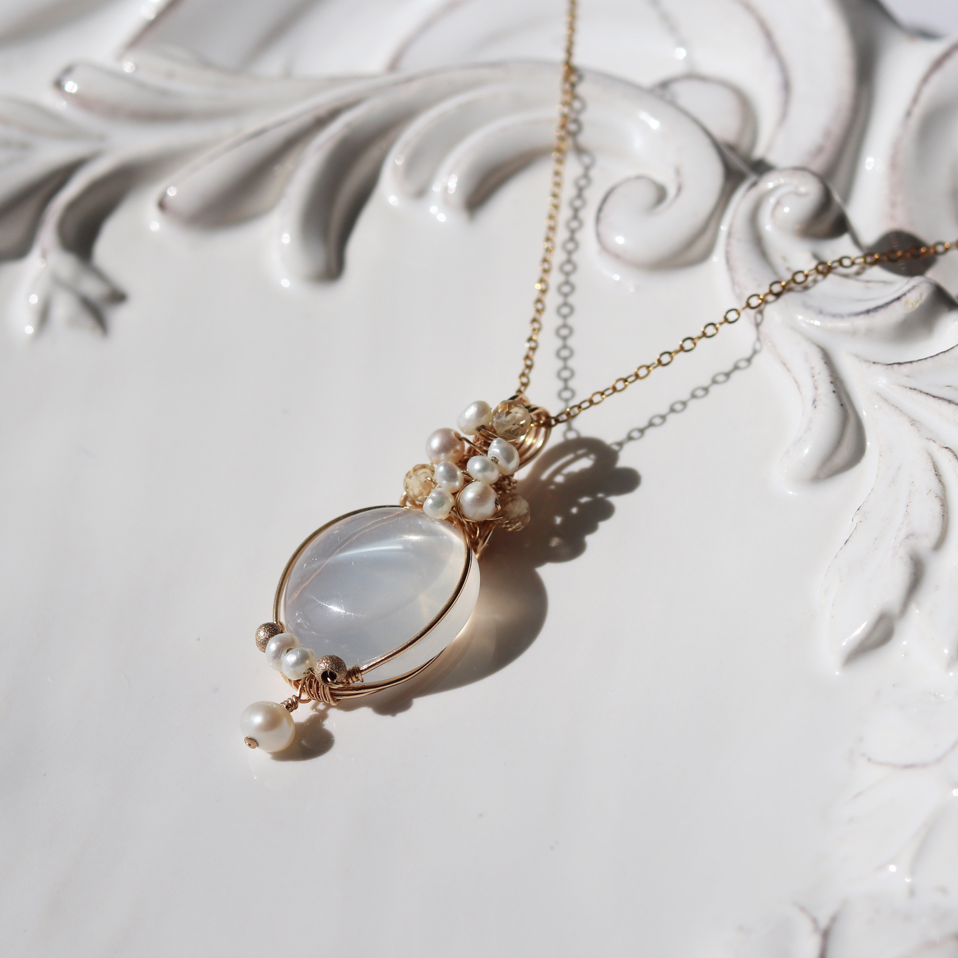 6月の誕生石　ムーンストン・ネックレス　天然石ジュエリー　【good luck】