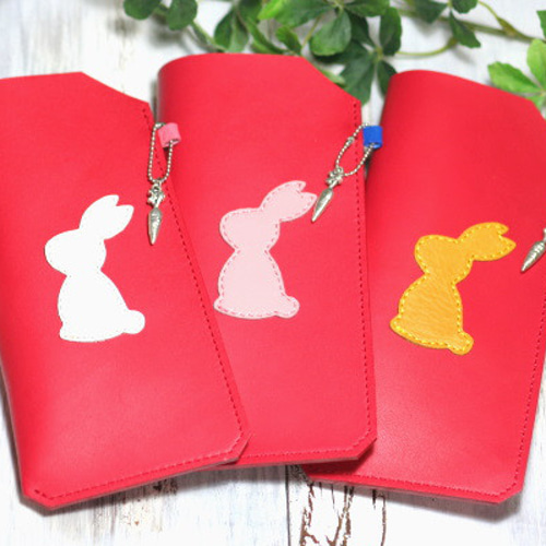 めがねケース・本革・赤・ウサギ・牛革・白・ピンク・黄色・還暦